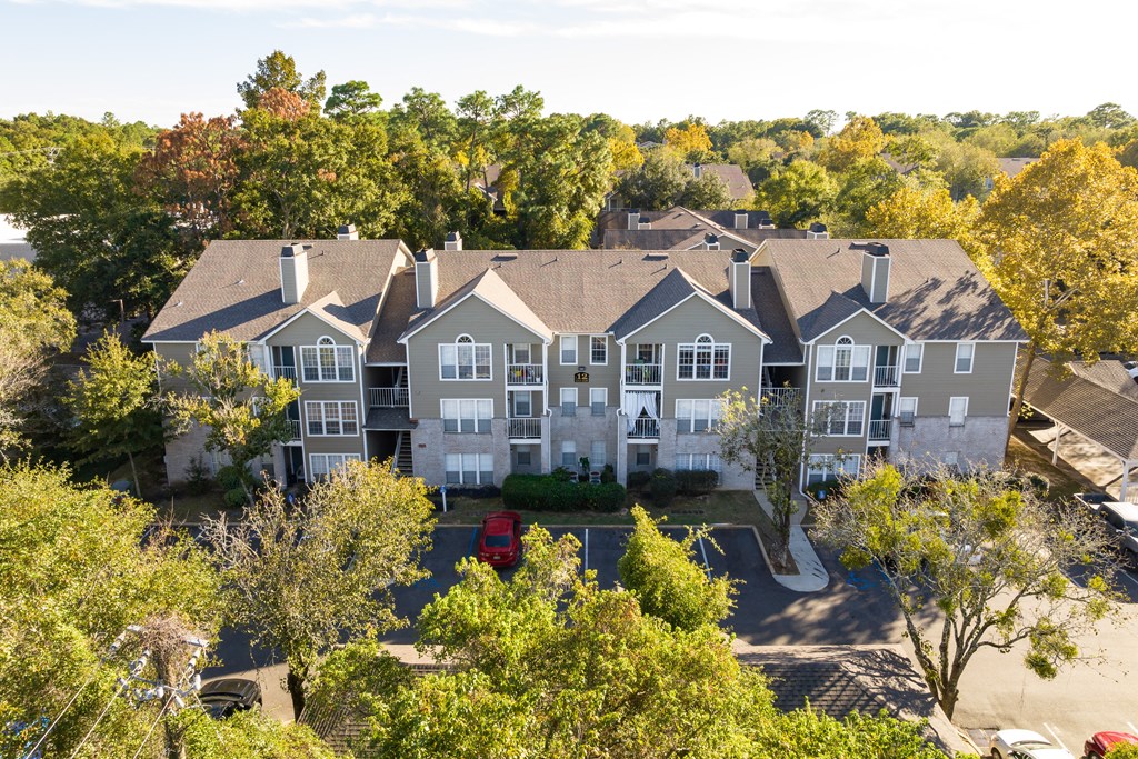 Lenox Gates Apartments, 1500 Hillcrest Rd, Mobile, AL RentCafe